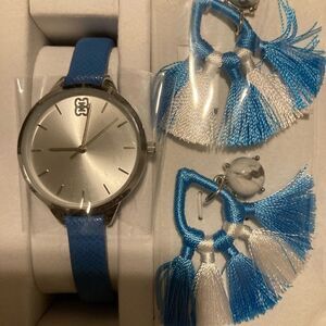 NICE GIFT SET, STILL IN IT’S ORIGINAL SEALED  BOX AND GIFT PACKAGING.  NWT